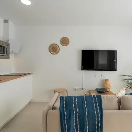 Apartment Charming 2-bedroom In Guargacho, Tenerife Guargacho