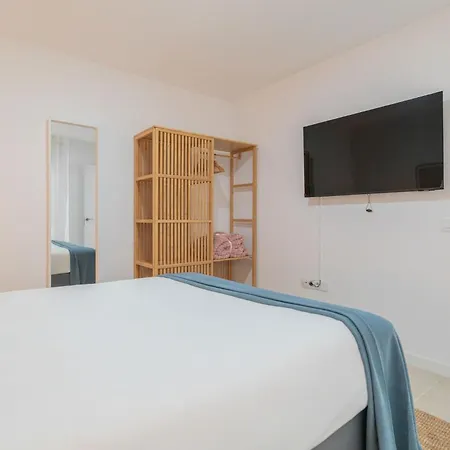 Apartment Charming 2-bedroom In Guargacho, Tenerife Guargacho
